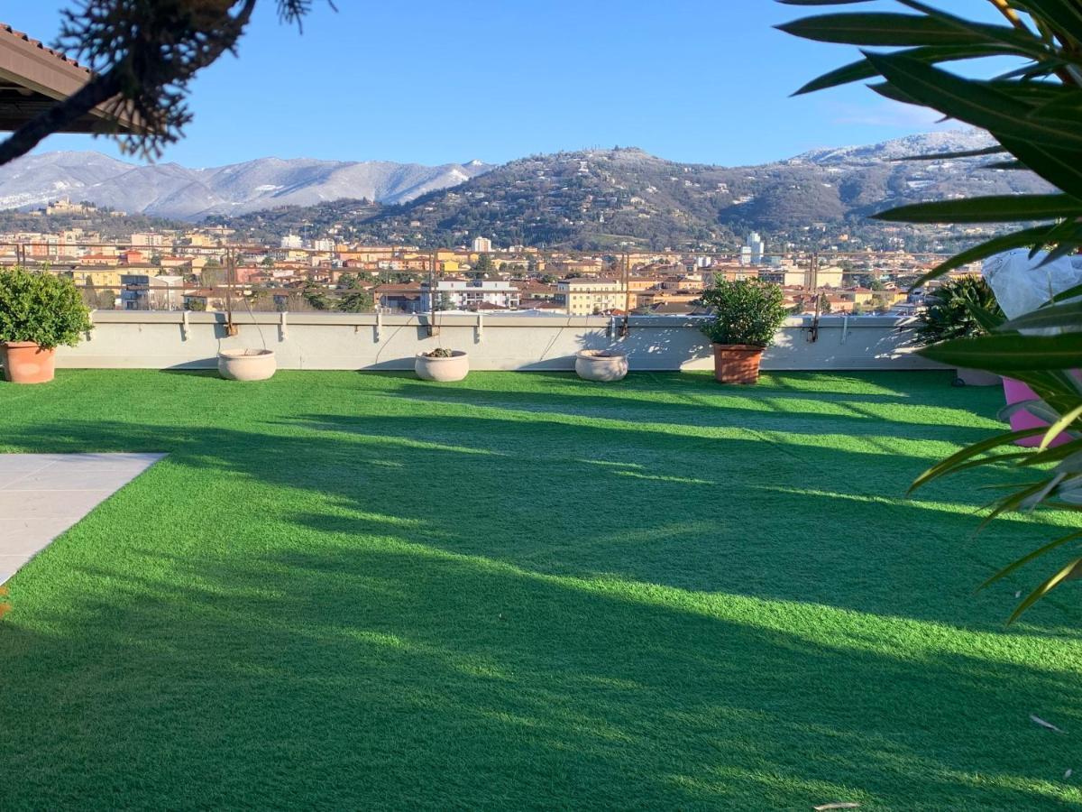 Apartamento Attico Sky Garden Brescia Exterior foto
